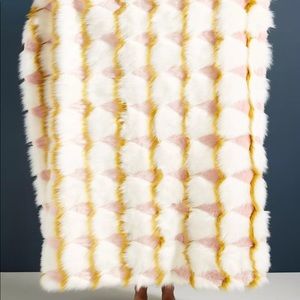 Anthropologie NWT Coren Faux Fur Throw SOLD OUT HIGH DEMAND 🥰 OFFERS?